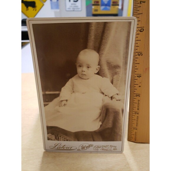 Antique Cabinet Card Photo c1880s Baby Infant LaTour Photographer Sedalia MO - Picture 14 of 15
